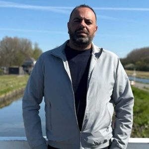 Man doodgeschoten op terras hotel Rijswijk: Slachtoffer mogelijk accountant van Halil FalyalÄ±